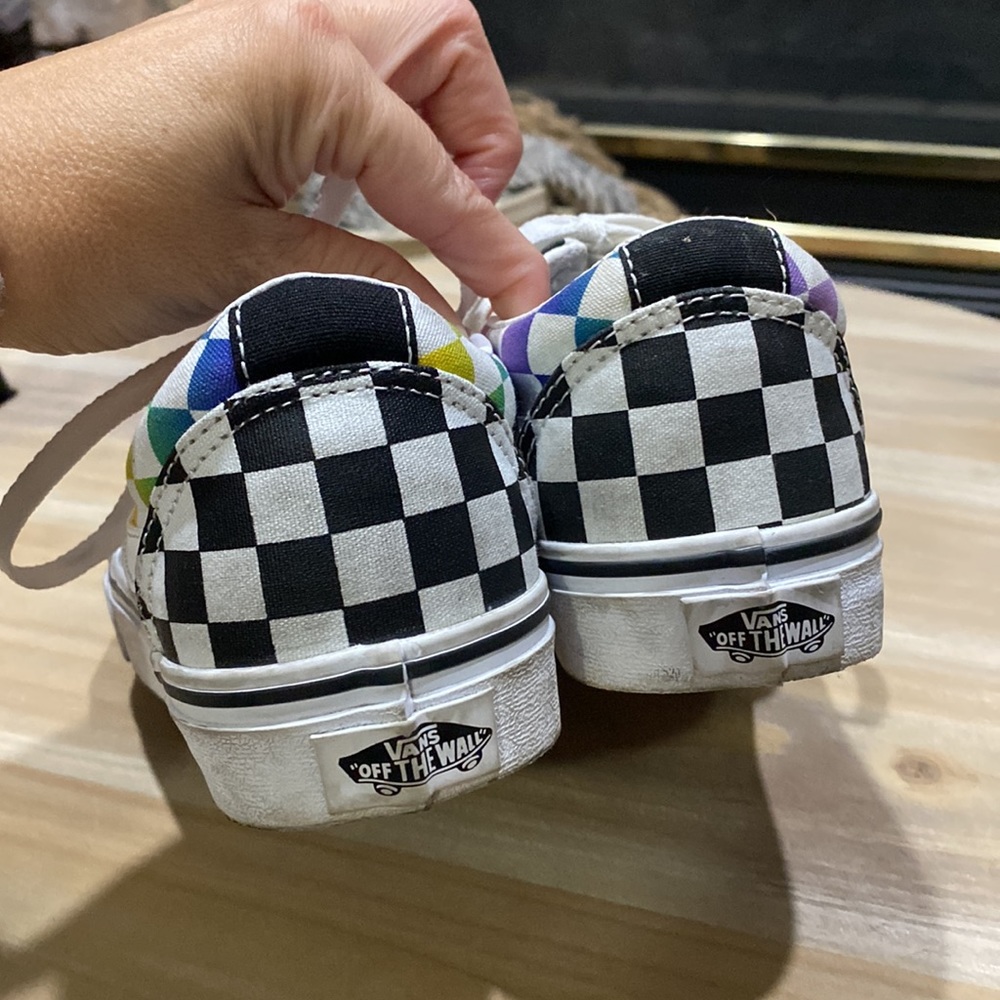 Vans Ward Rainbow Checkerboard White Black Multicolor Canvas Women's Size 6 - Picture 4 of 7